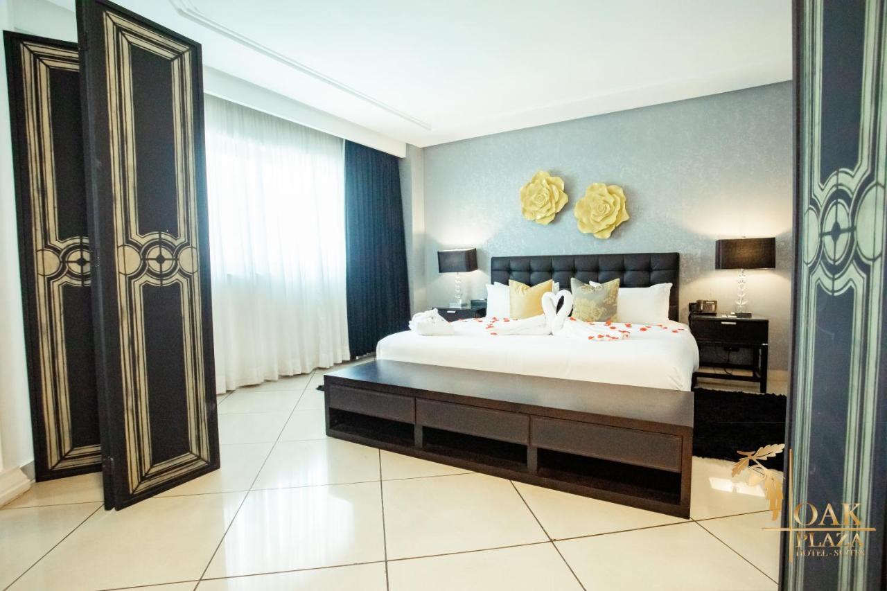 Oak Plaza Hotels East Airport Akra Dış mekan fotoğraf