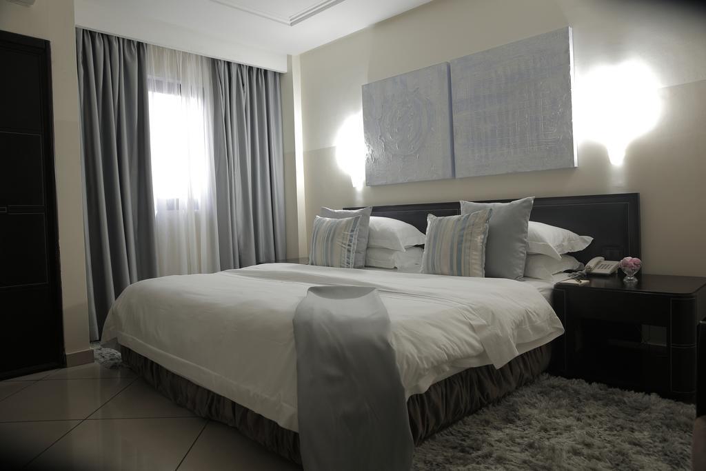 Oak Plaza Hotels East Airport Akra Oda fotoğraf