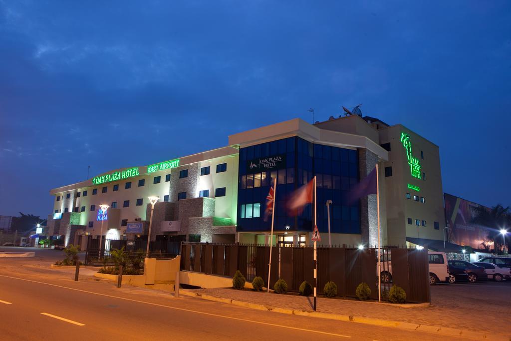 Oak Plaza Hotels East Airport Akra Dış mekan fotoğraf
