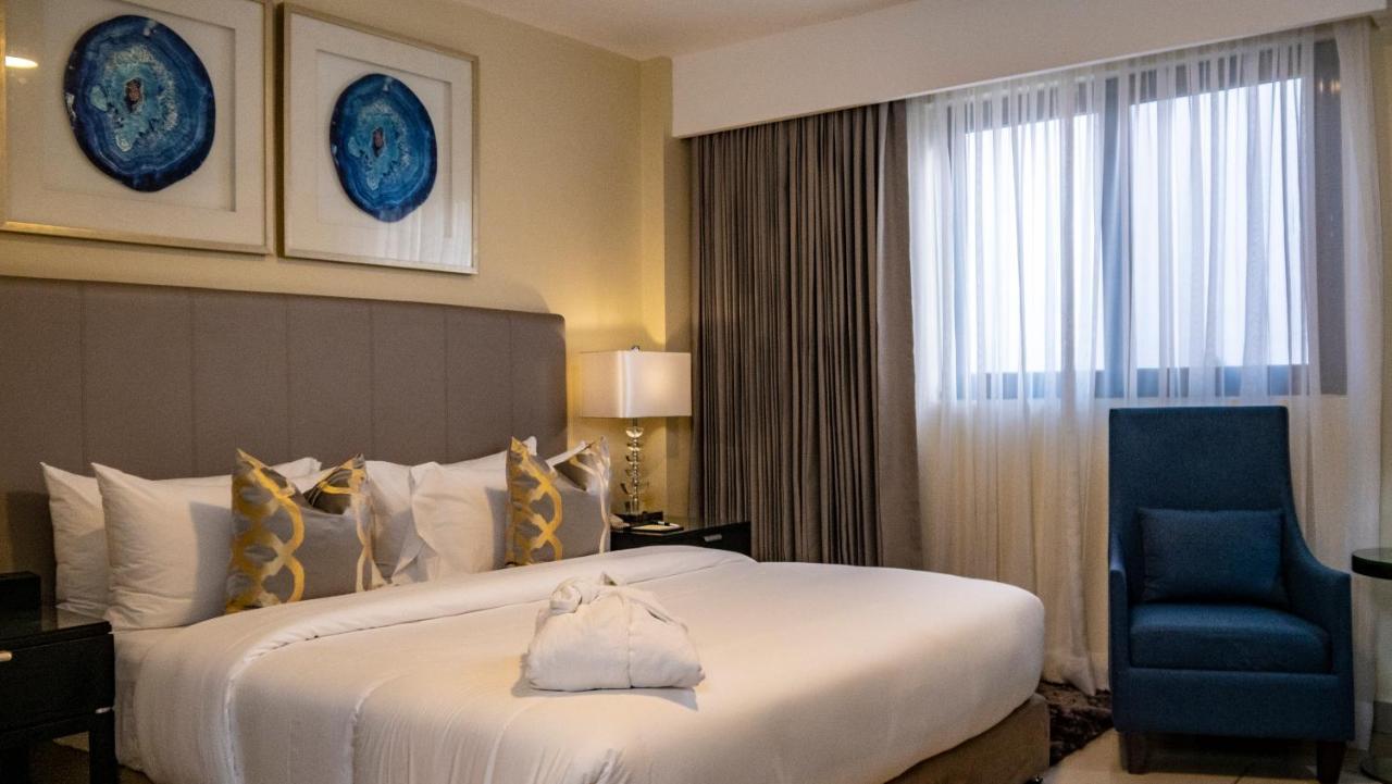 Oak Plaza Hotels East Airport Akra Dış mekan fotoğraf